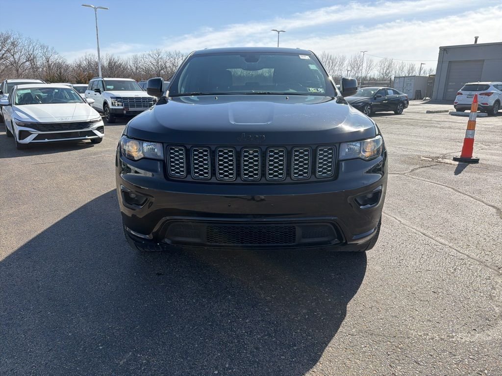 Used 2020 Jeep Grand Cherokee Altitude with VIN 1C4RJFAG2LC104169 for sale in Kansas City