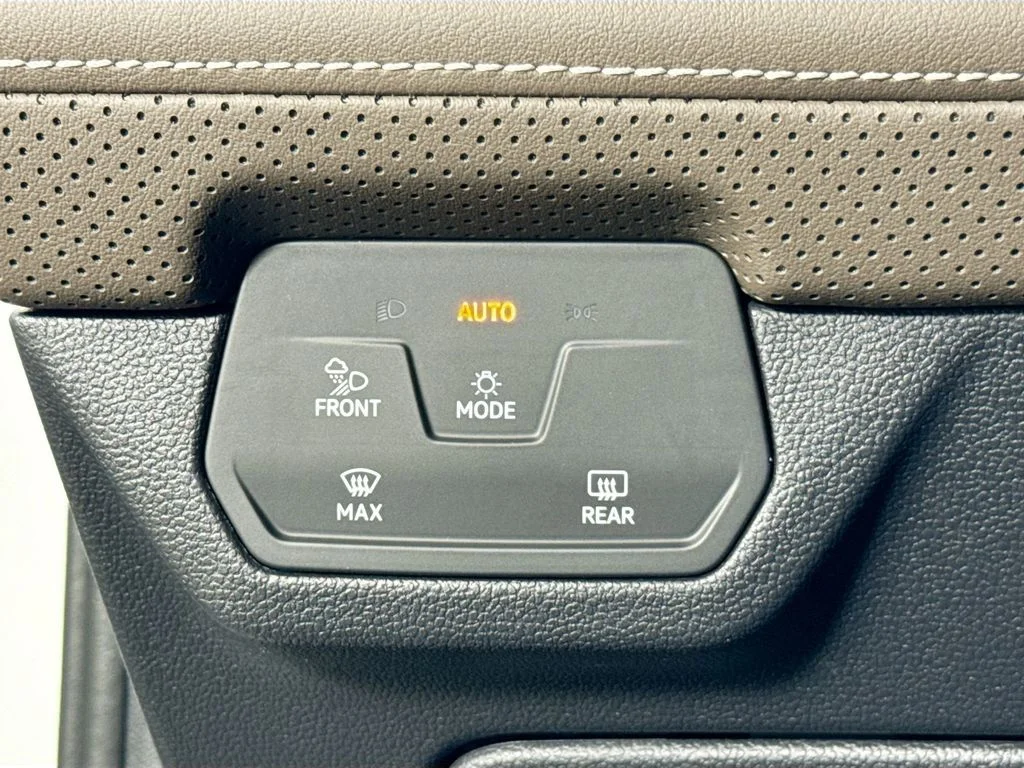 New 2026 White Pearl Volkswagen 2.0T SEL image 45