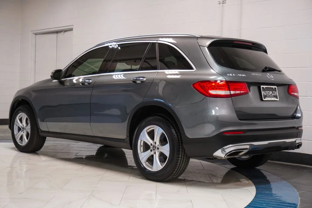Used 2018 Gray Mercedes-Benz GLC 300 image 32