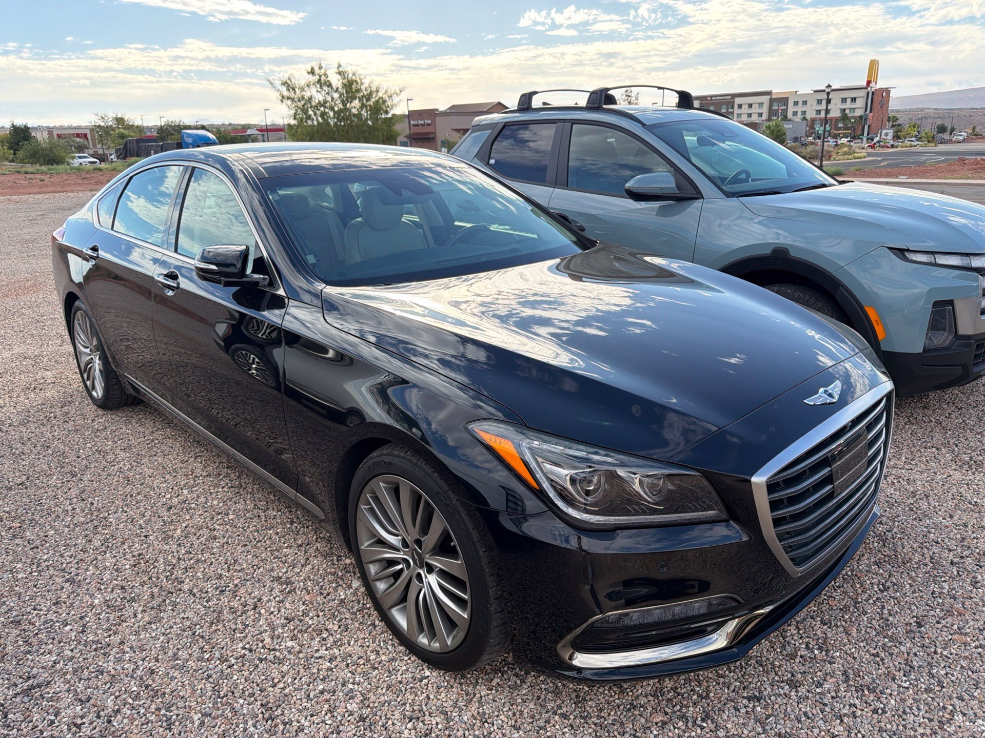 Used 2020 Black Genesis 5.0 Ultimate image 3