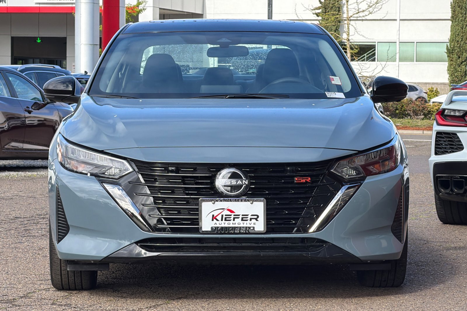 New 2025 Atlantic Gray Metallic/Super Black Nissan SR image 6