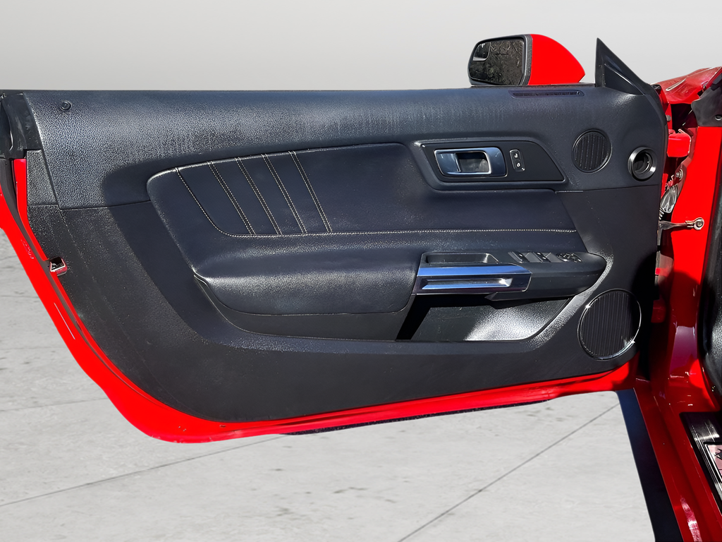 2020 Ford Mustang EcoBoost Premium - Photo 21