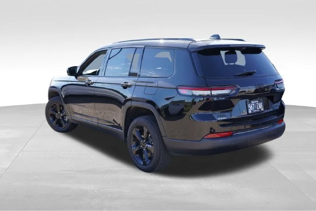 Certified Used 2025 Black Jeep Limited image 7
