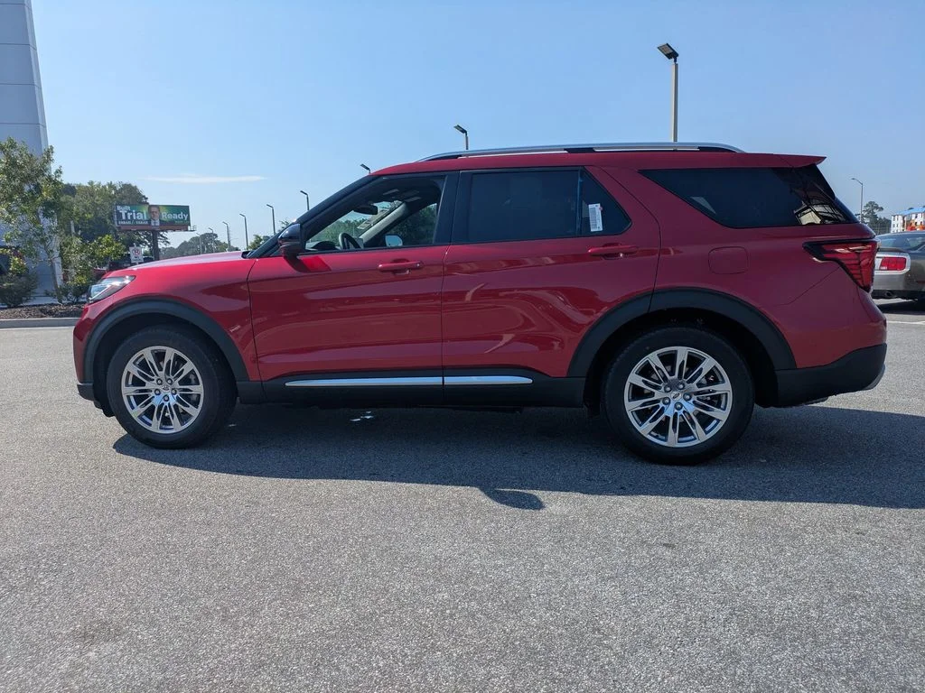 New 2026 Rapid Red Metallic Tinted Clearcoat Ford Platinum image 7