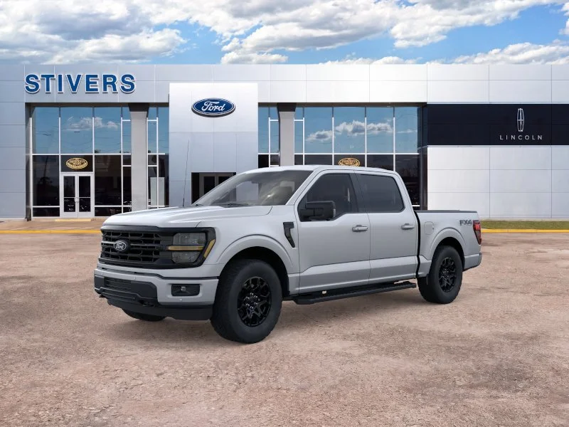 New 2026 Silver Ford XLT image 2