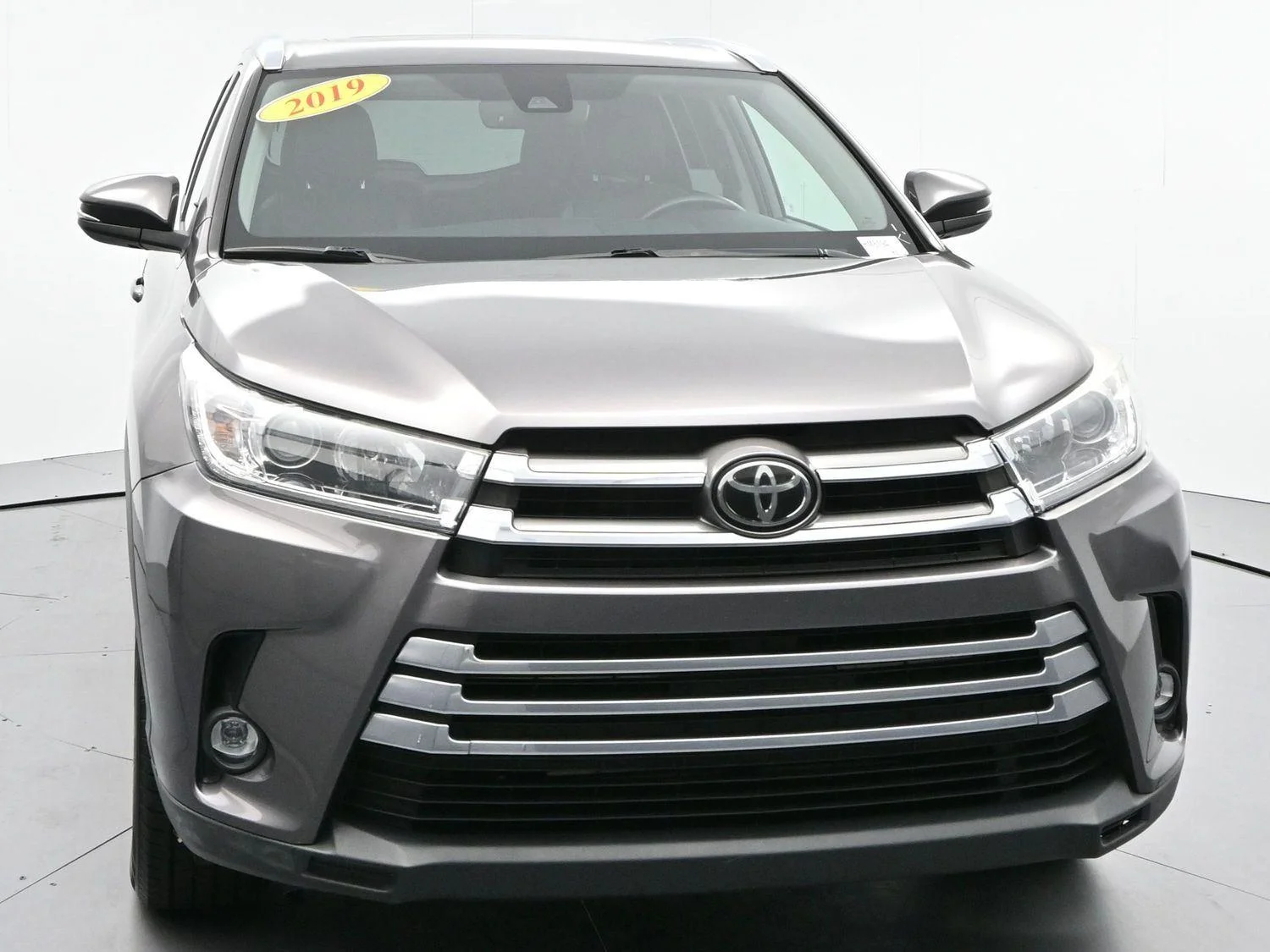 Used 2019 Predawn Gray Mica Toyota Limited image 2