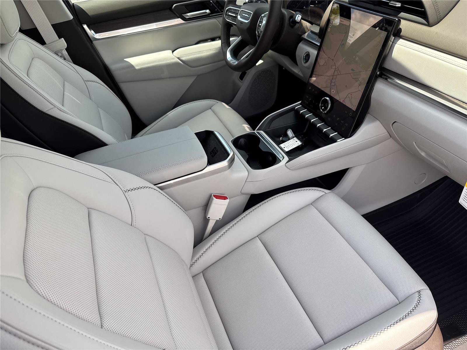 New 2026 Glacier White Tricoat GMC Denali image 37