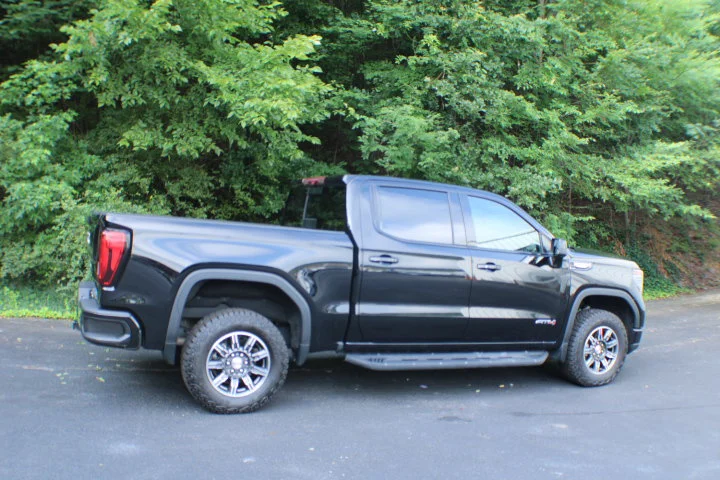Certified Used 2024 Onyx Black GMC AT4 image 2