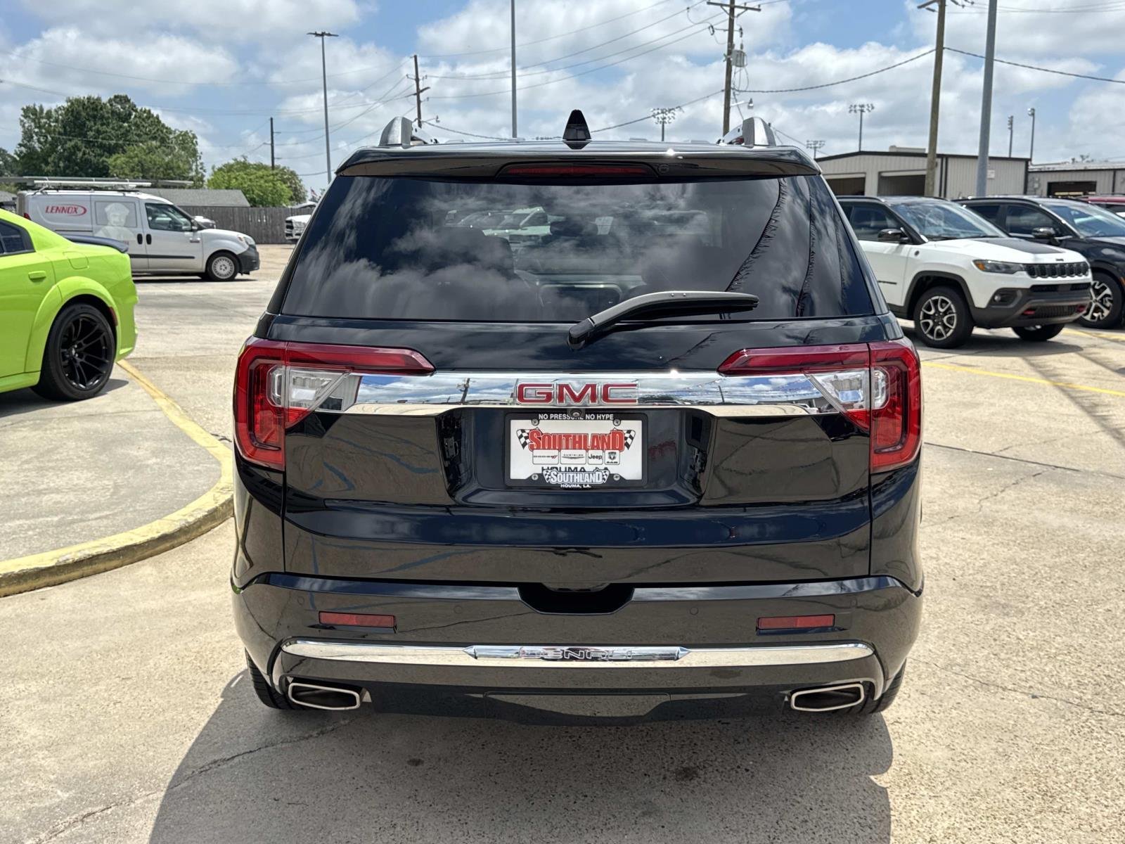 Used 2022 Black GMC Denali image 6