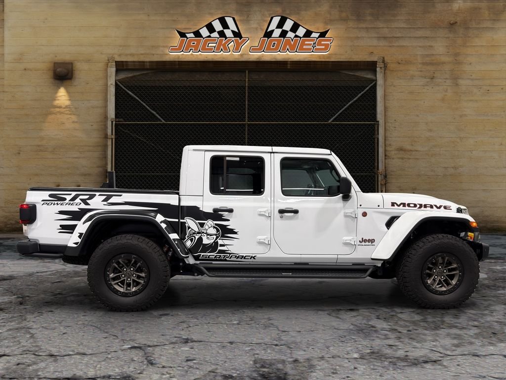 Used 2024 Bright White Clearcoat Jeep Mojave X image 11