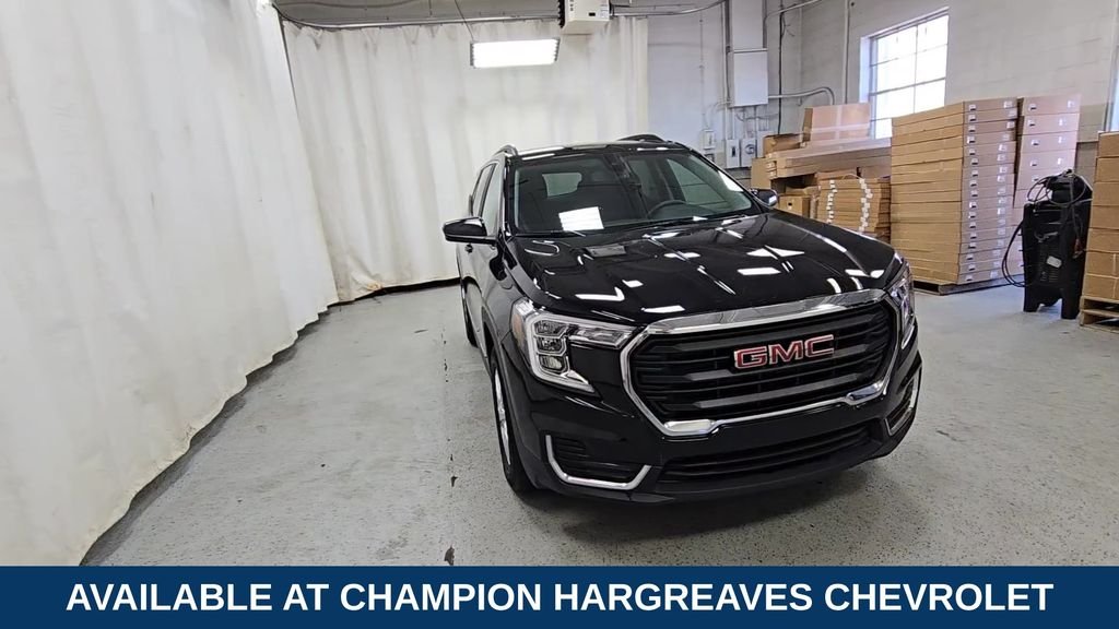 Used 2023 Ebony Twilight Metallic GMC SLE image 3