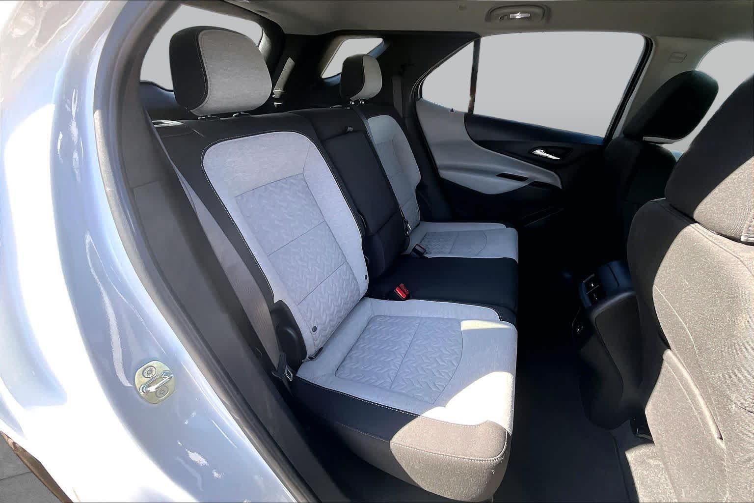 Used 2022 Summit White Chevrolet LS image 19