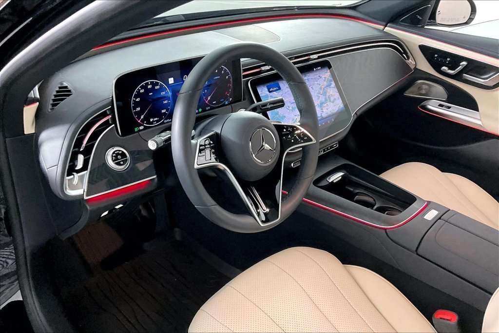 2026 Mercedes-Benz E-Class E450 - Photo 11