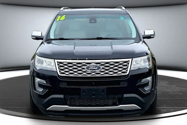 Used 2016 Ford Explorer Platinum with VIN 1FM5K8HT6GGA75974 for sale in Kansas City