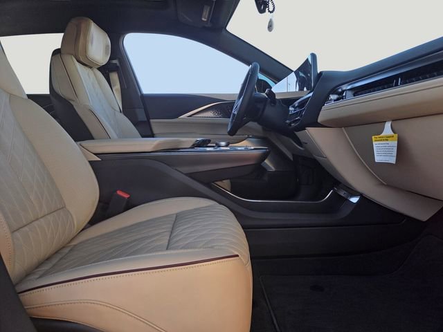 2025 Cadillac LYRIQ Luxury 3 - Photo 14
