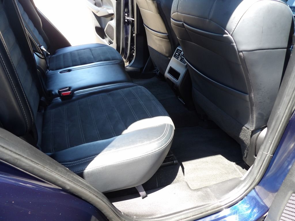 Used 2024 Cosmic Blue Metallic Mitsubishi SE Black Edition image 14