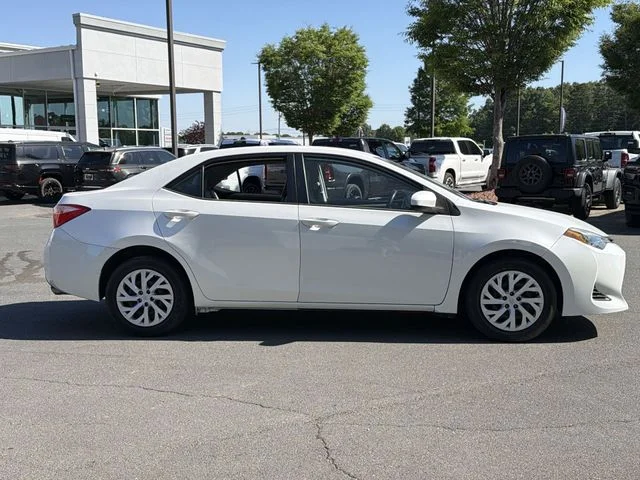 Used 2019 White Toyota LE image 14