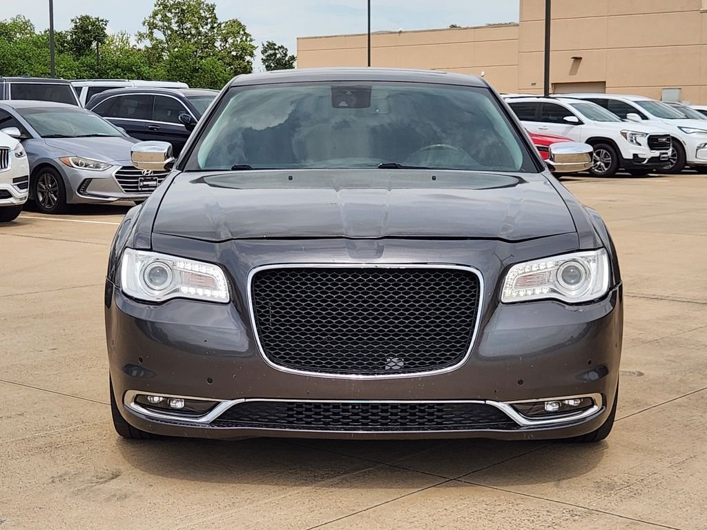 Used 2019 Granite Crystal Metallic Clearcoat Chrysler Limited image 2