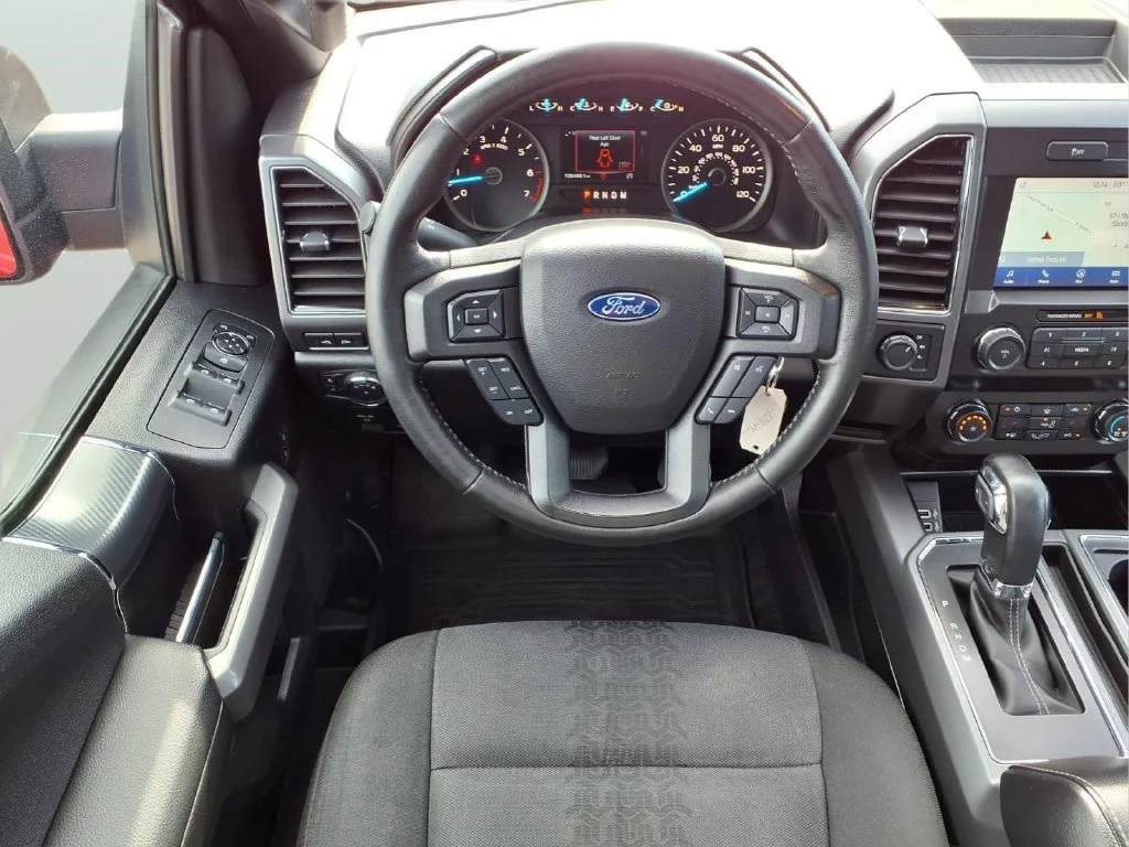 Used 2020 Red Ford XLT image 13