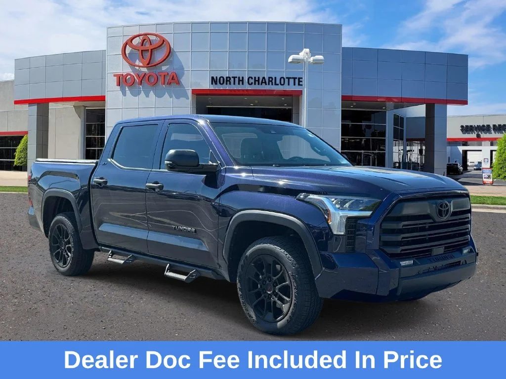 Used 2025  Toyota SR5 image 1