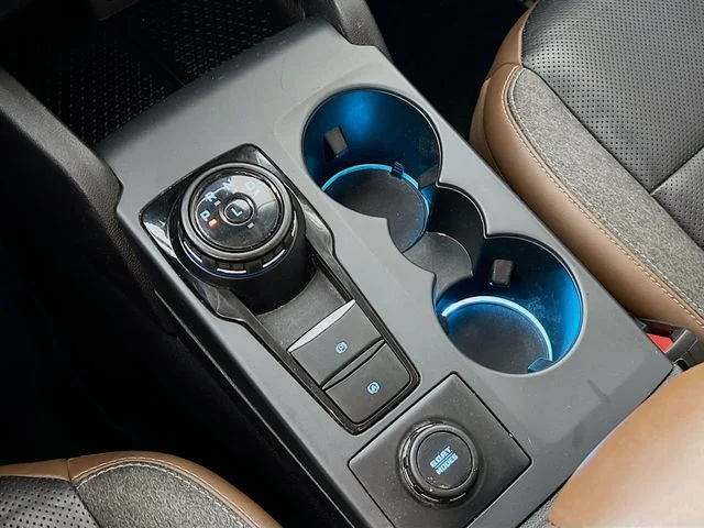 Used 2021 Blue Ford Outer Banks image 23