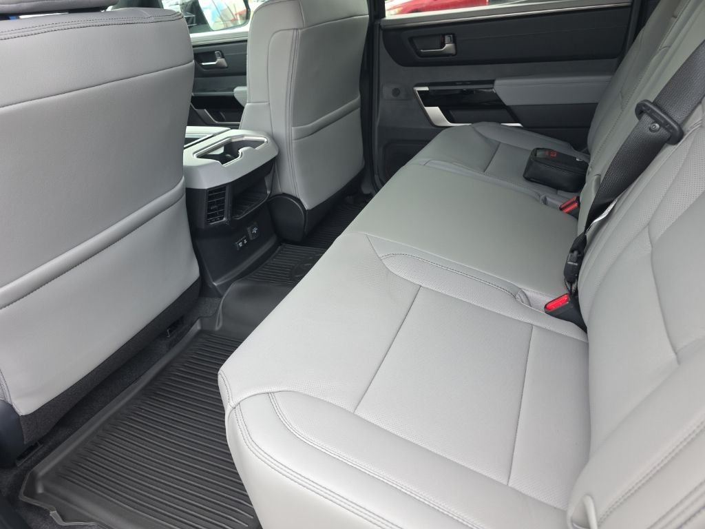 2026 Toyota Tundra Limited - Photo 12