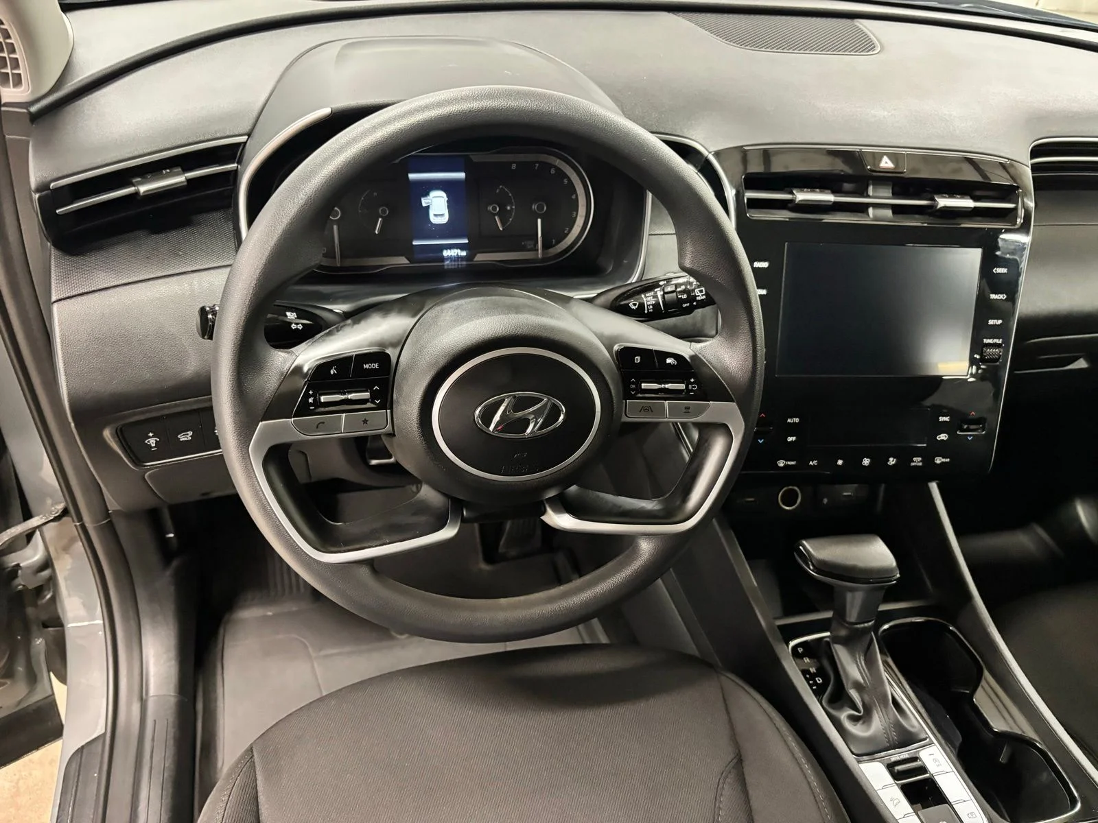 Used 2024 Gray Hyundai SEL image 15
