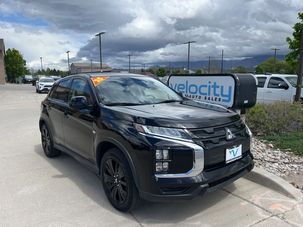 2025 Mitsubishi Outlander Sport 2.0 ES AWC CVT's photo