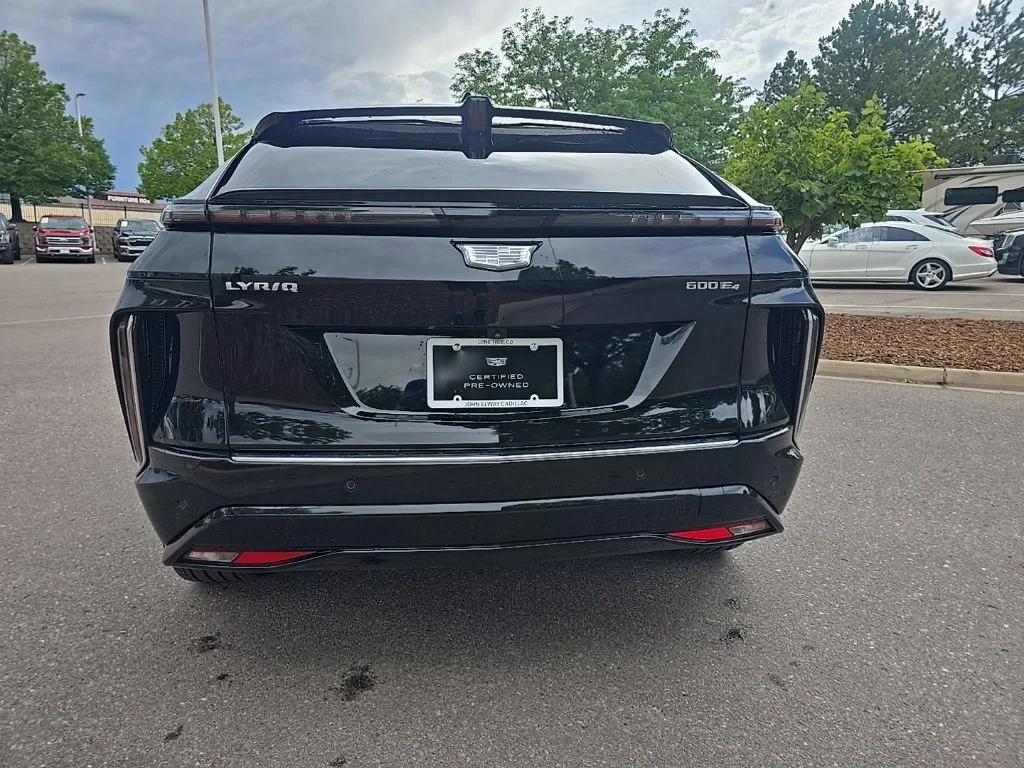 Used 2024 Black Cadillac Luxury image 4