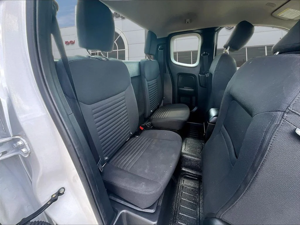 Used 2022 White Ford XL image 28