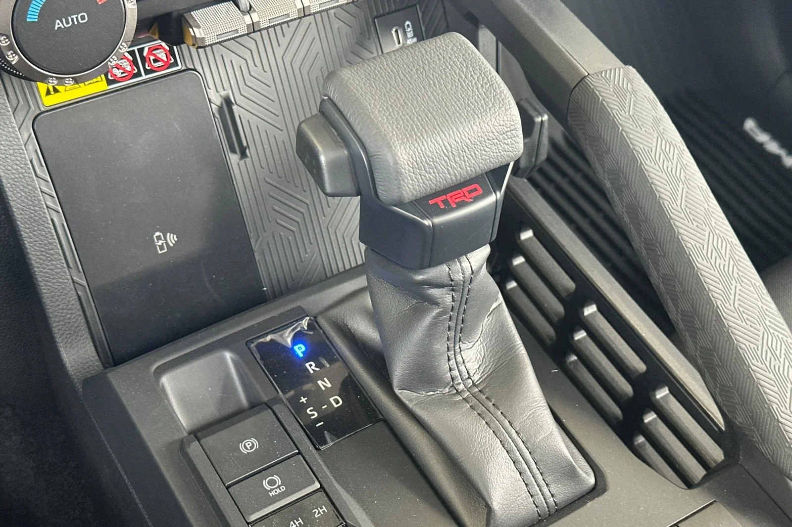 2025 Toyota Tacoma TRD Off Road - Photo 19