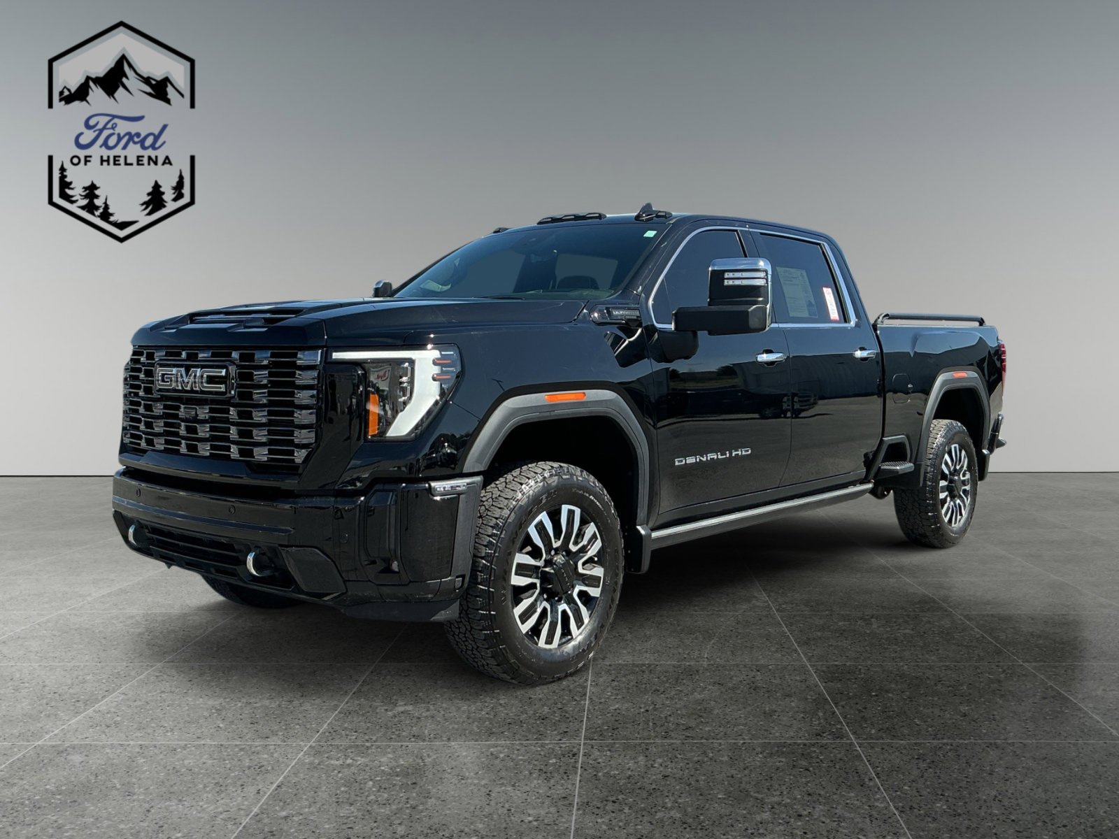 2025 GMC Sierra Denali Ultimate 4WD Crew Cab Long Box SR's photo