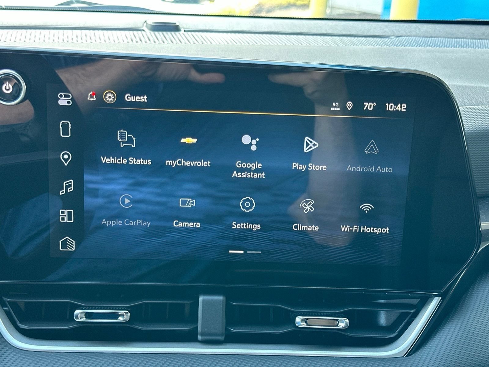 2026 Chevrolet Equinox LT - Photo 18