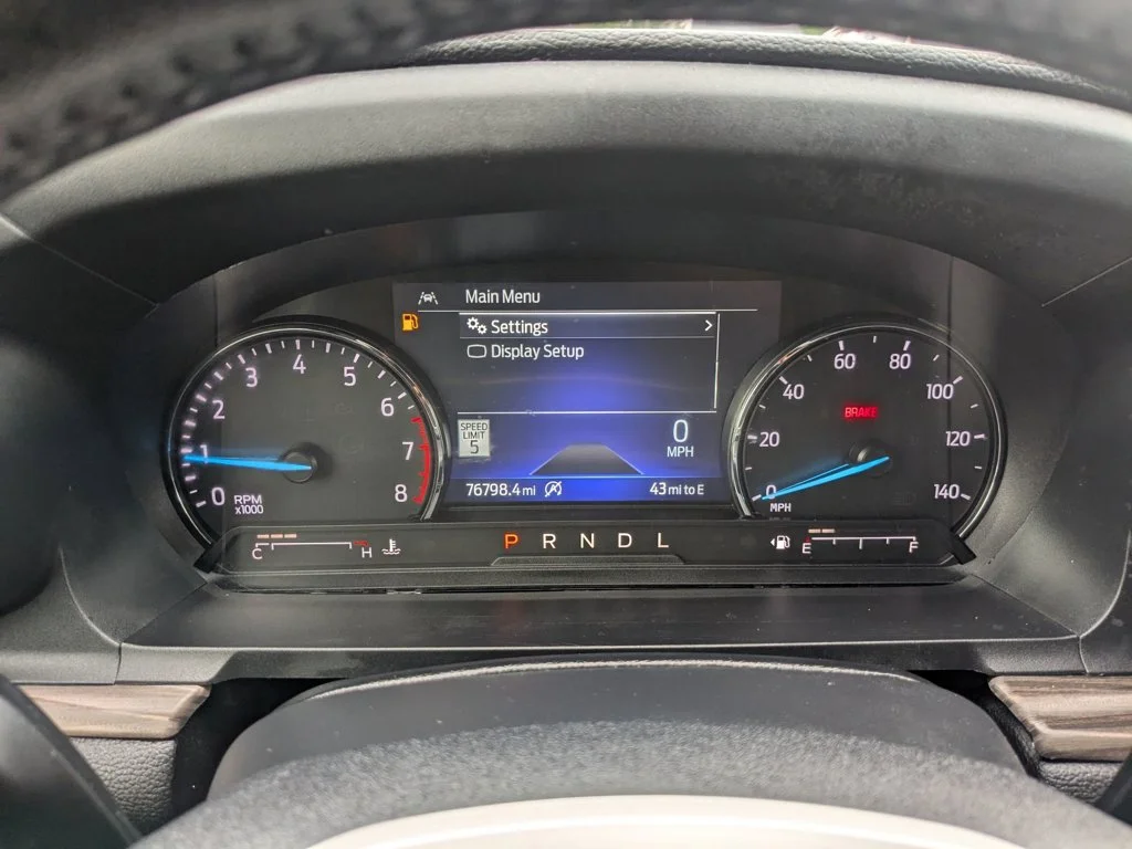 Used 2021  Ford Limited image 15