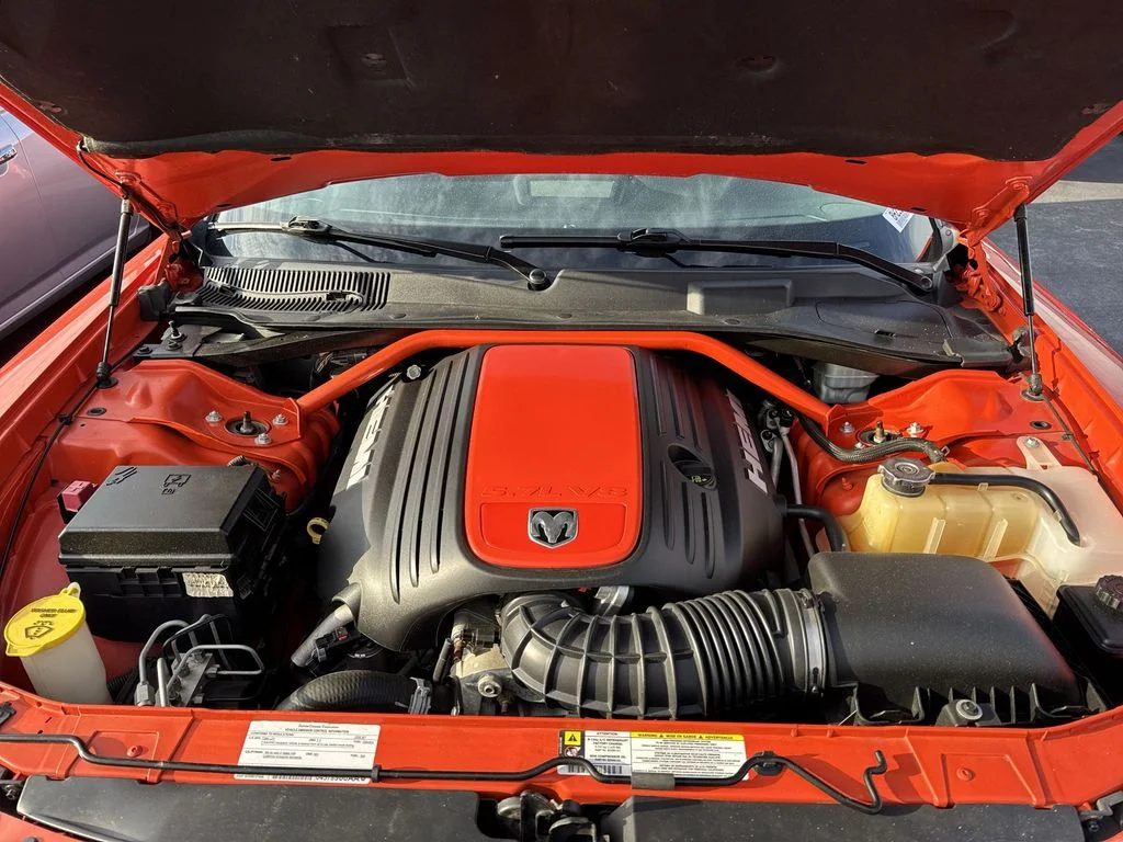 Used 2008 Orange Dodge R/T image 24