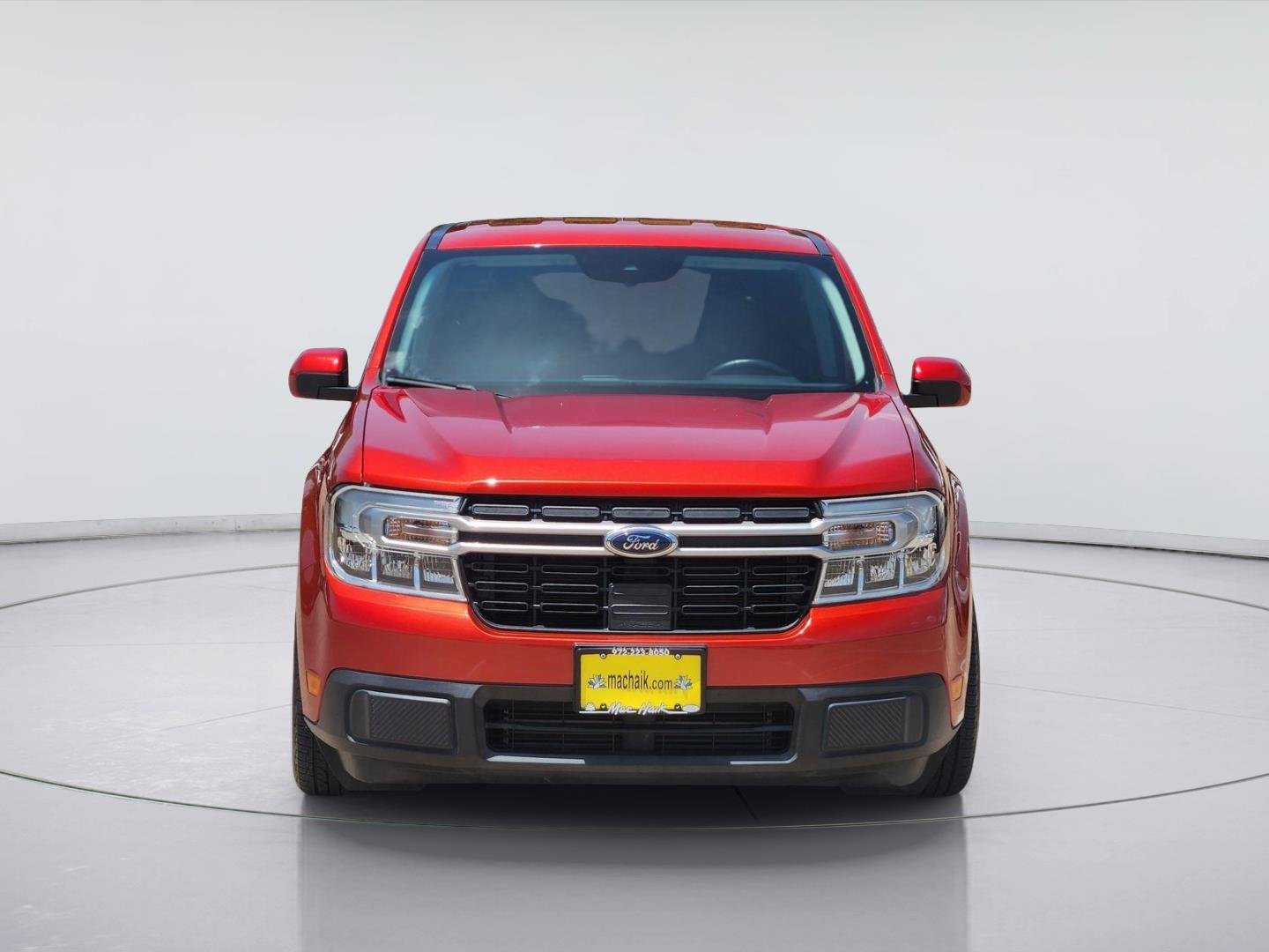 Used 2022 Hot Pepper Red Metallic Tinted Clearcoat Ford LARIAT image 2