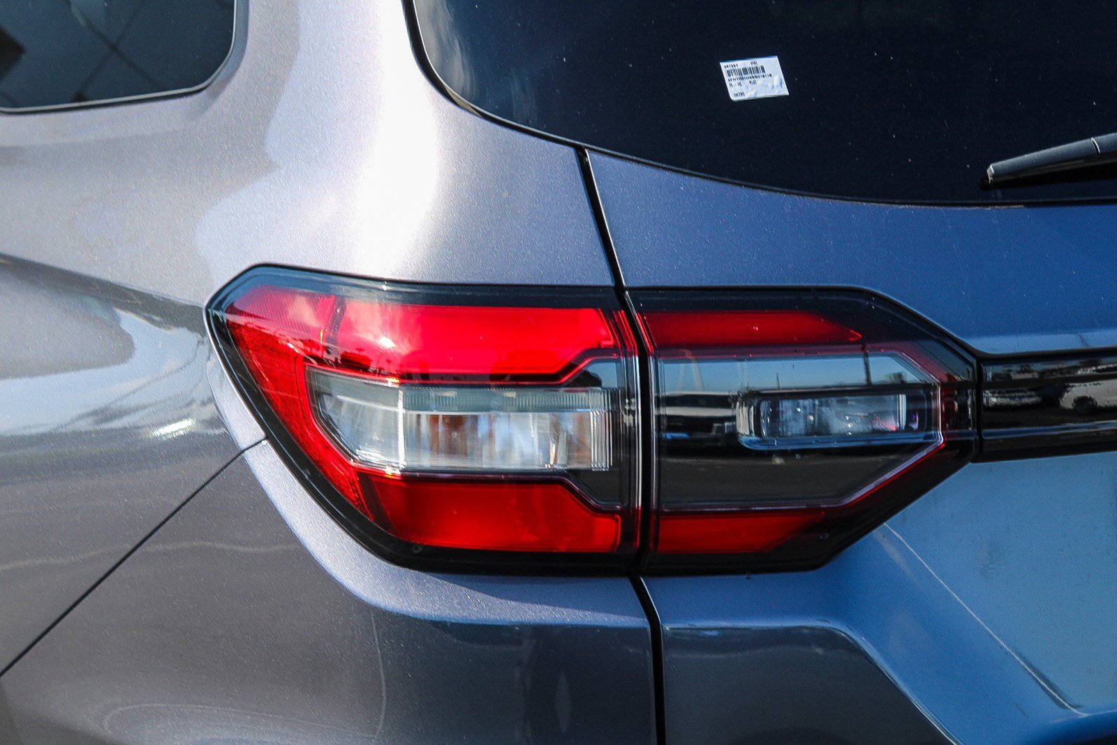 Certified Used 2025 Modern Steel Metallic Honda EX-L image 9