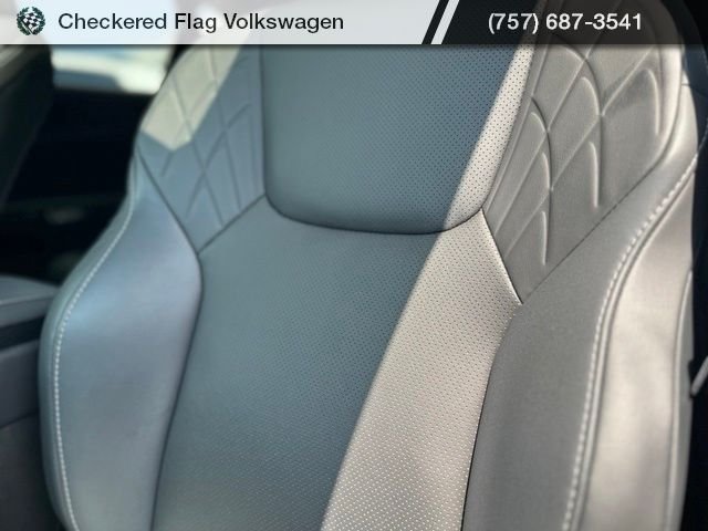 Used 2025 Iridium Lexus 350 Premium image 24