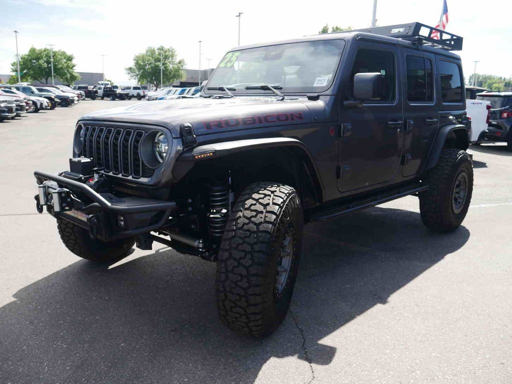 Used 2025 Gray Jeep Rubicon image 4