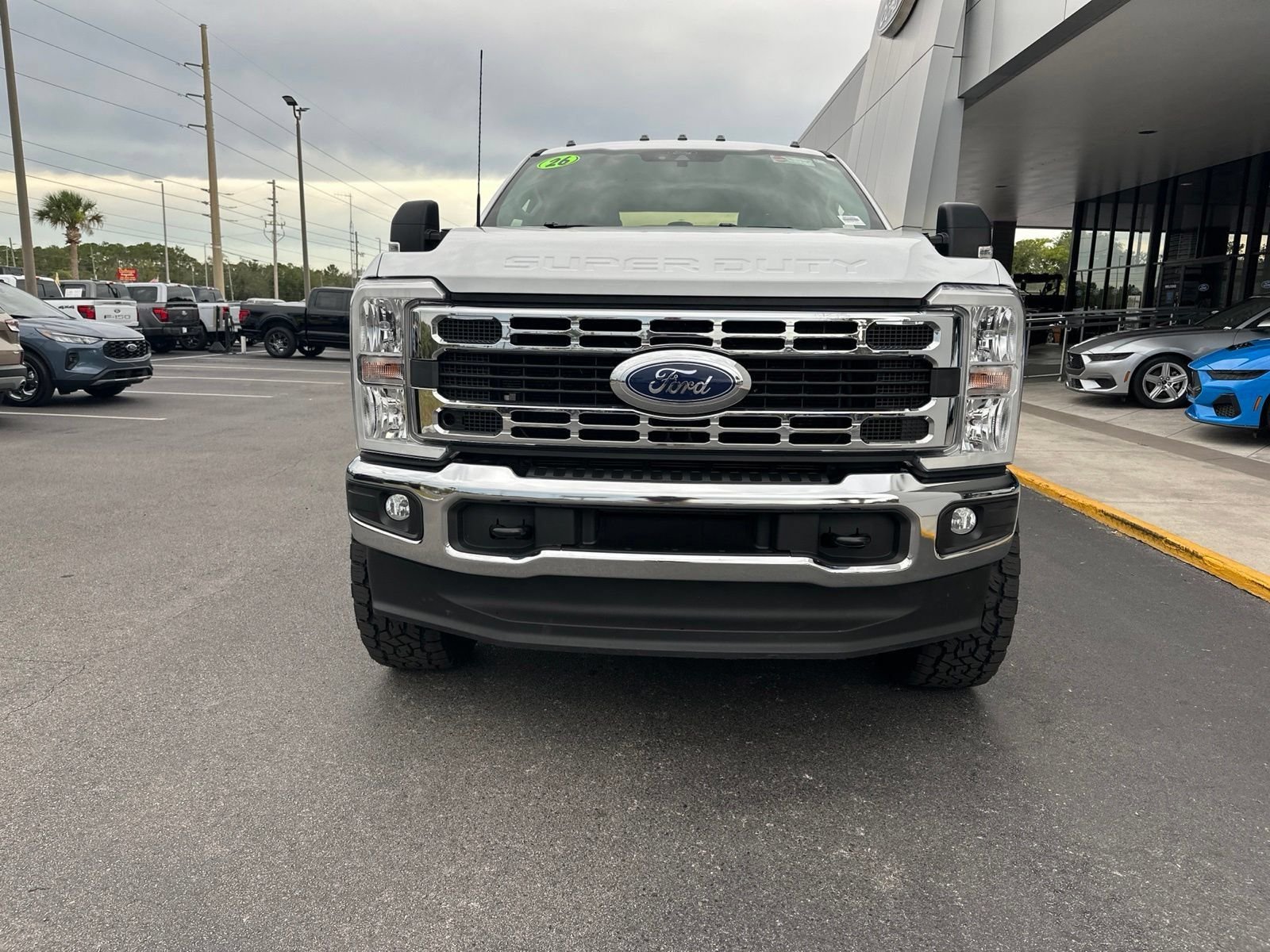 Used 2026 Oxford White Ford XLT image 8