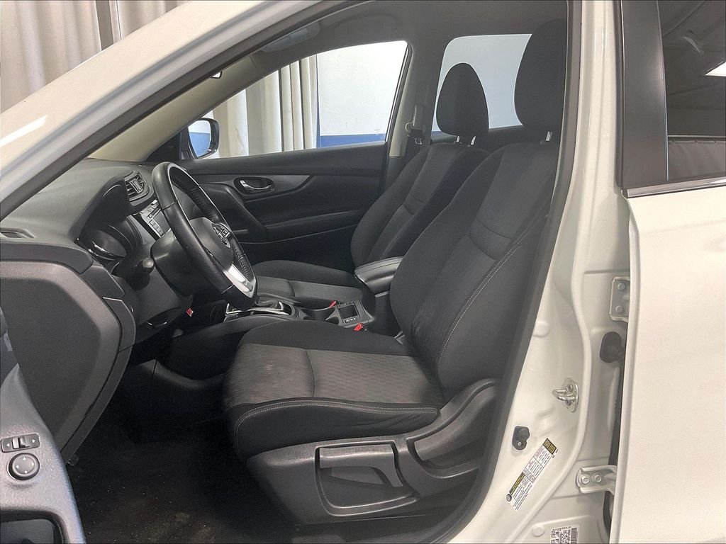 Used 2020 White Nissan S image 10