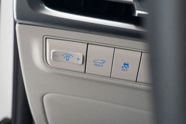 Used 2026 White Hyundai SEL image 12
