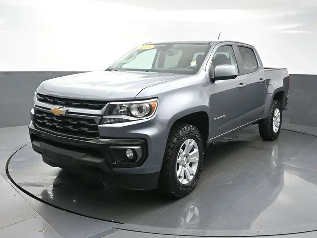 Used 2021 Gray Chevrolet LT image 3
