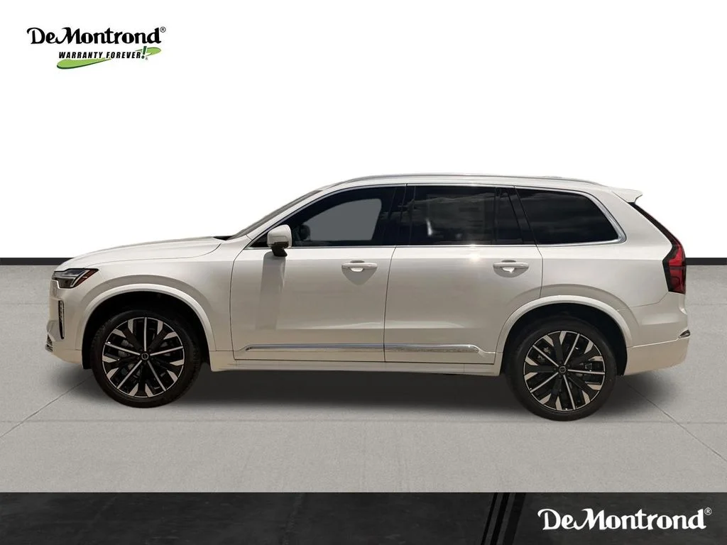 New 2026 Crystal White Volvo Core image 8