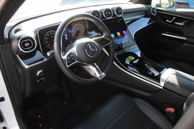 Used 2025 White Mercedes-Benz GLC 300 image 3