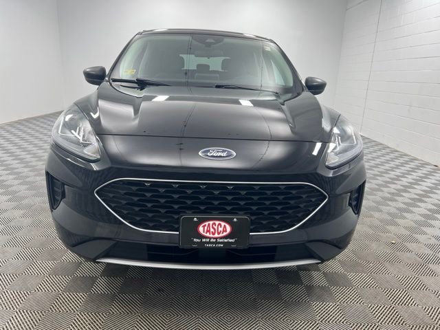 Used 2022 Black Ford SE image 3