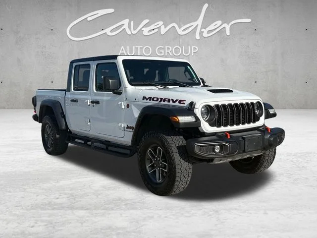 Used 2024 White Jeep Mojave image 2