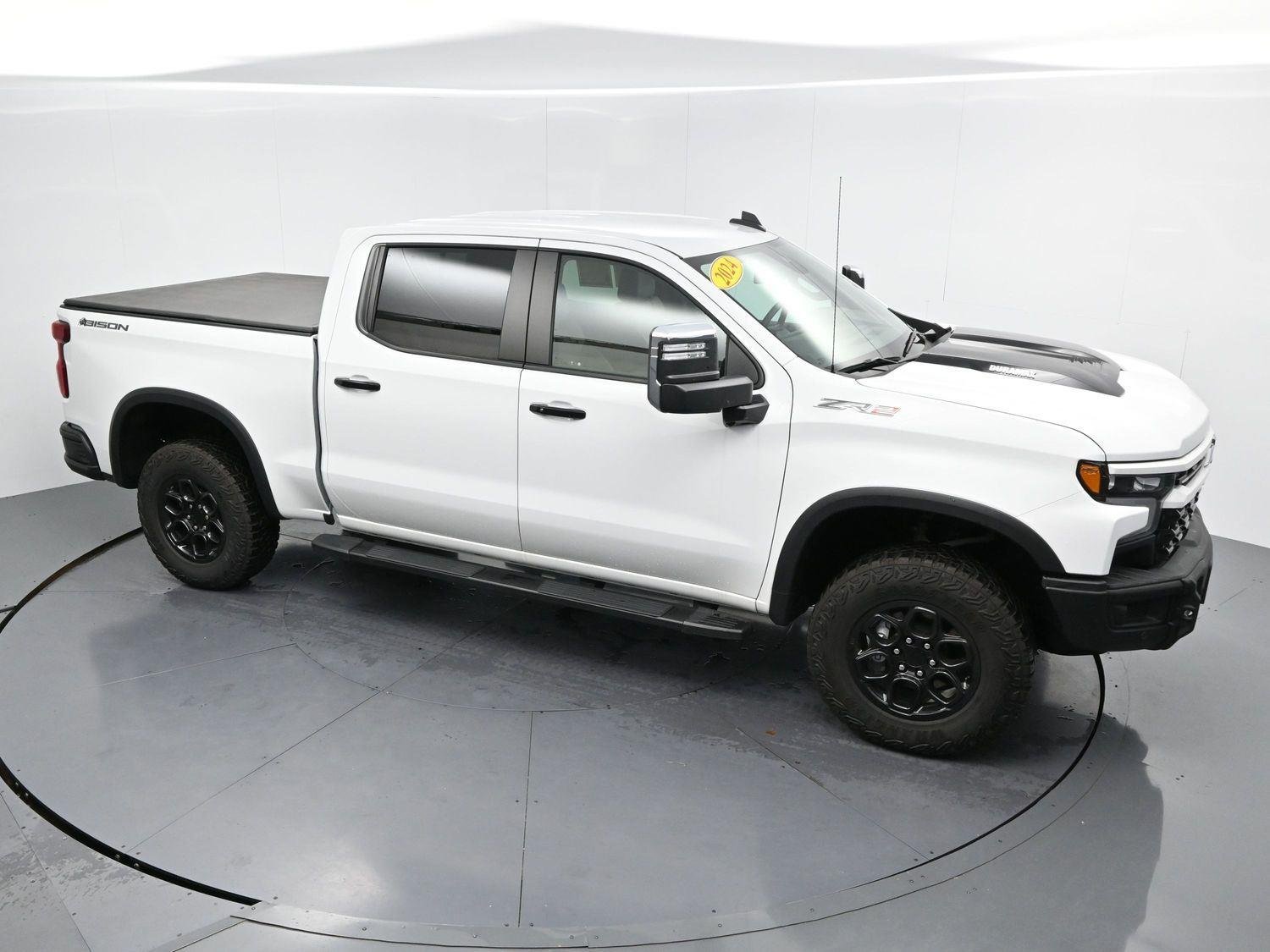 Used 2024 Summit White Chevrolet ZR2 image 40