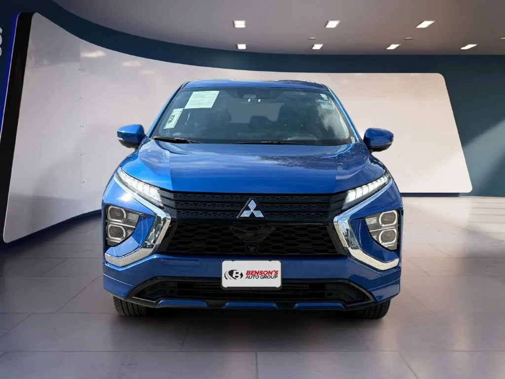 Used 2024  Mitsubishi SE image 8