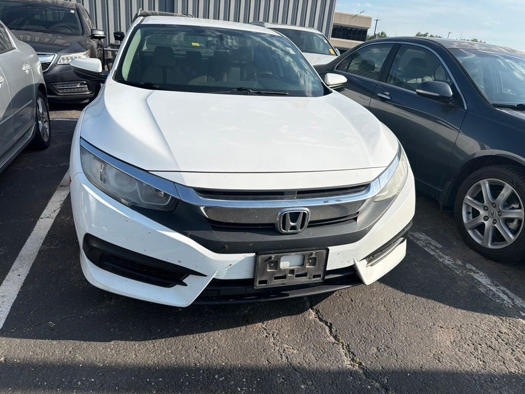 Used 2018 White Honda LX image 2